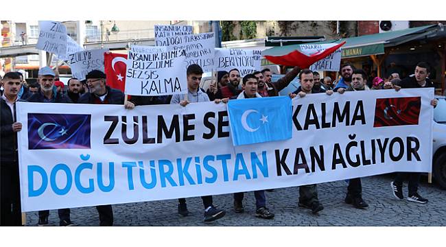 Rize'de Doğu Türkistan Protestosu