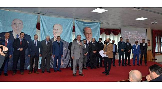 MHP Derepazarı'nda Salona Sığmadı
