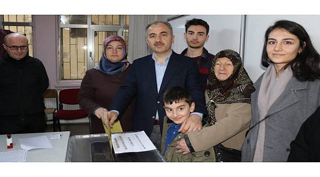 Rize Belediye Başkanlığını Rahmi Metin Kazandı