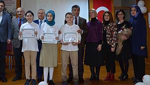 Rize'de "Çocuk Gözüyle Akılcı ilaç Kullanımı" Afiş Tasarım Yarışması Düzenlendi